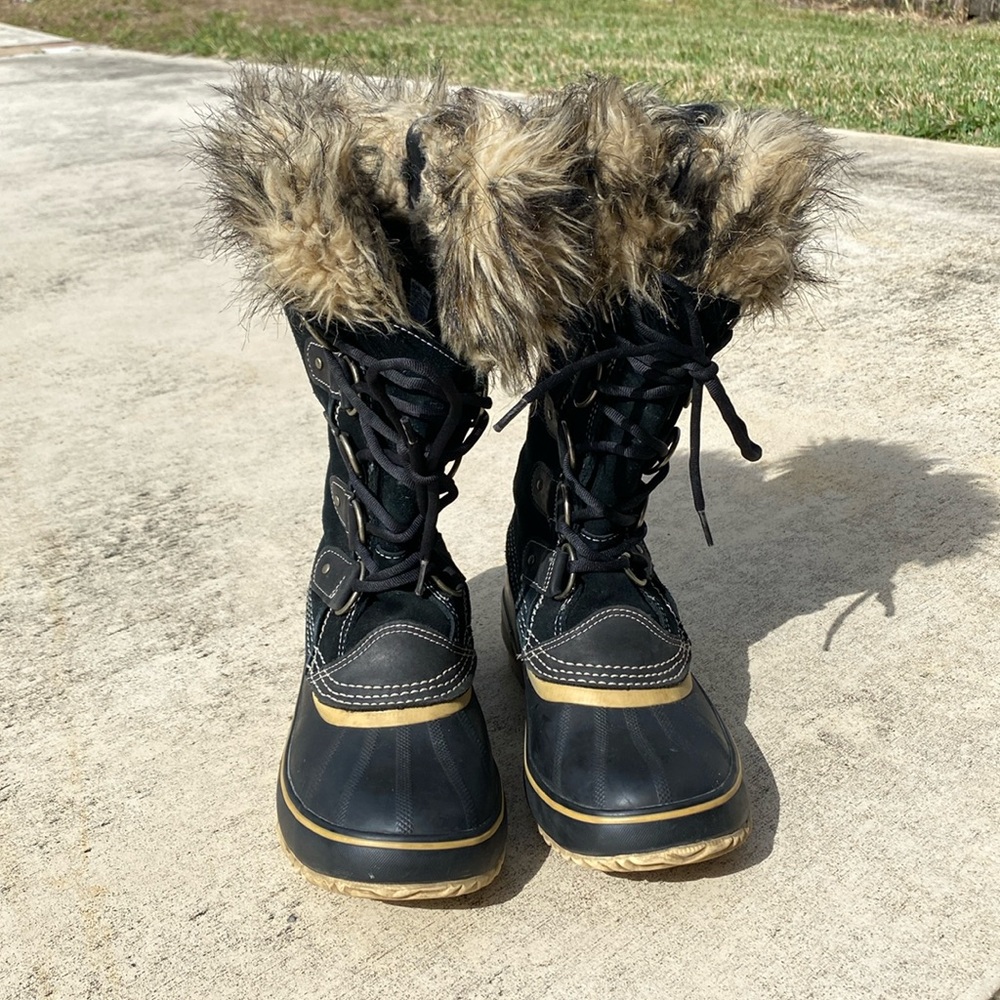 Sorel Joan of Arctic boots